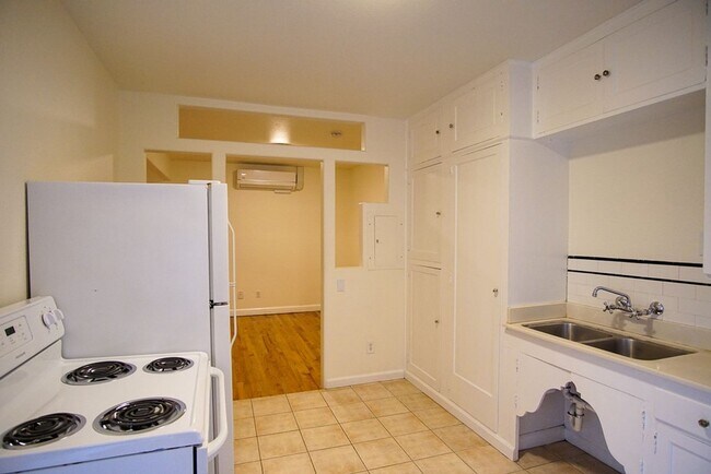 Foto del edificio - Paris on Mississippi! Fabulous 1Bdr Ready ...