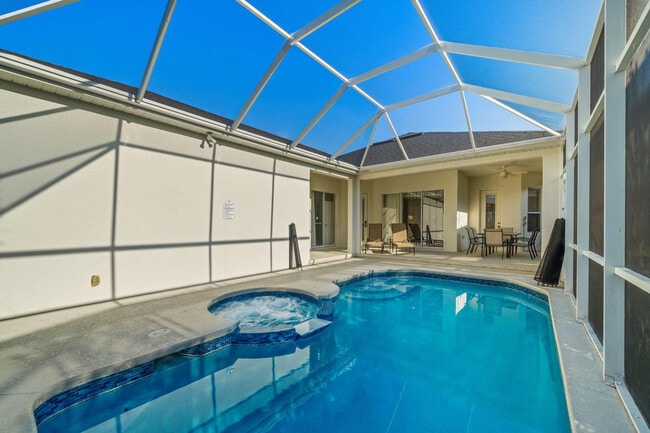 Building Photo - 7404 Soiree Way