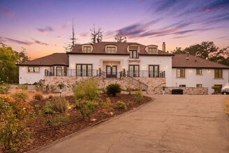 Building Photo - 15943 Viewfield Rd