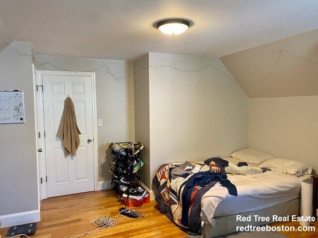 Foto del edificio - 129 Brooks St
