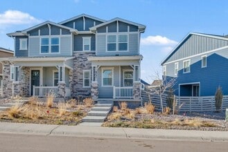 Building Photo - 8731 Snake River St