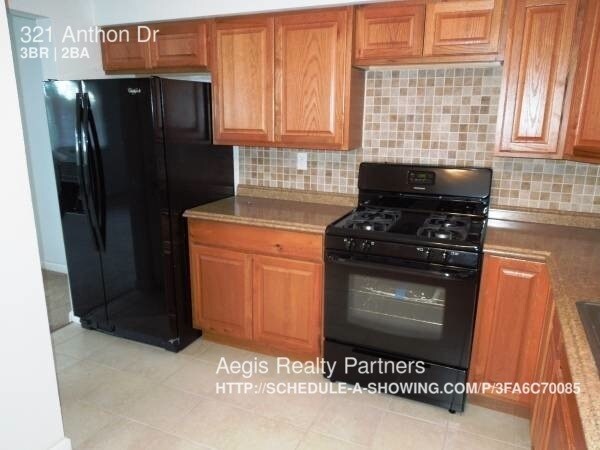 Building Photo - 321 Anthon Dr