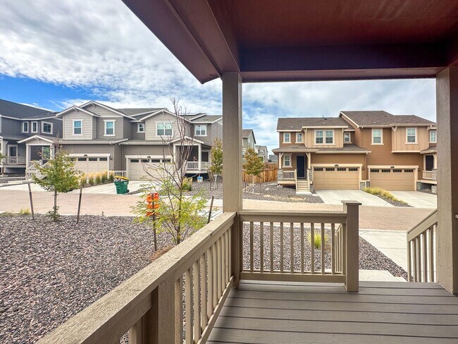 Foto del edificio - Luxurious 3bd home in Dove Village