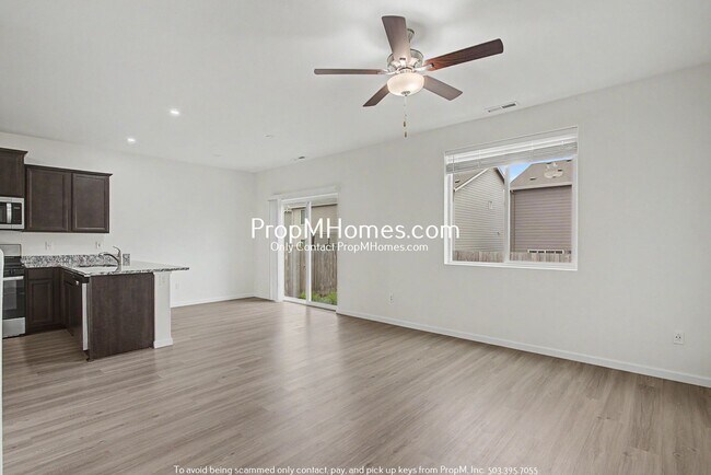 Foto del edificio - Modern Three Bedroom in Gresham's Newest Community!