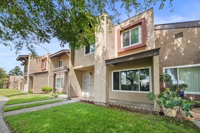 Foto del edificio - 1580 Mendocino Dr