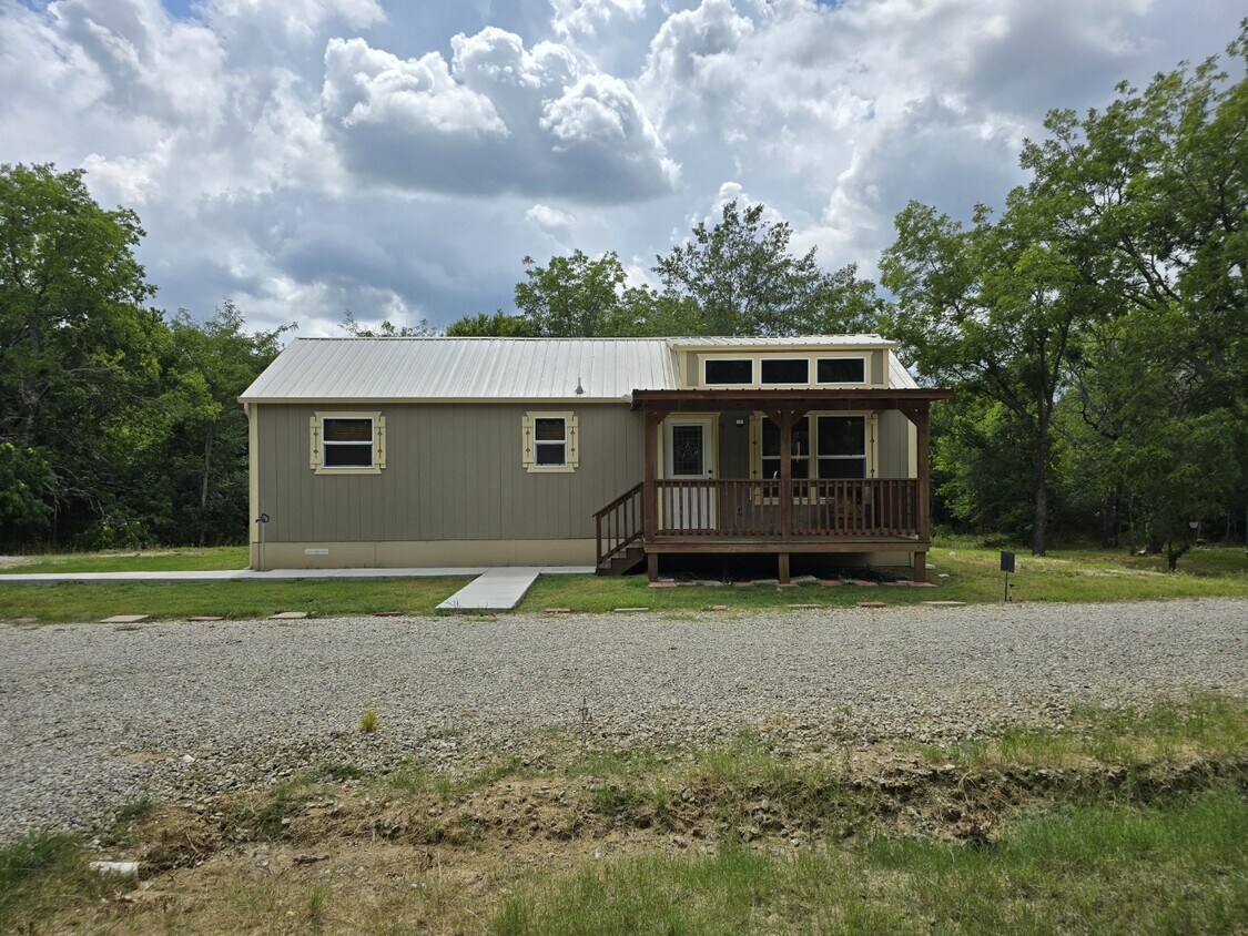 Primary Photo - 3826 Co Rd 1102