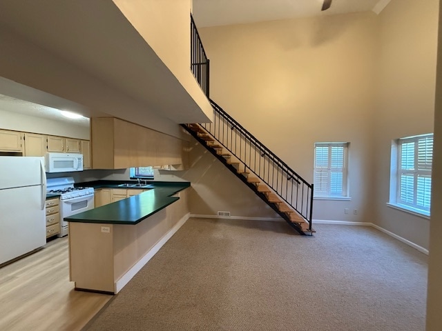 Building Photo - 5267 Center Rd