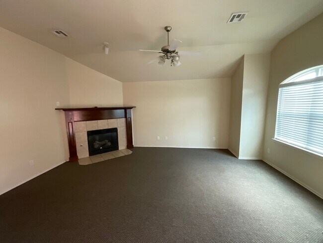 Foto del edificio - 6029 SE 87th St