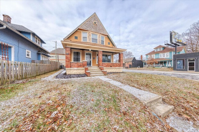 Photo - 960 Eastern Ave House