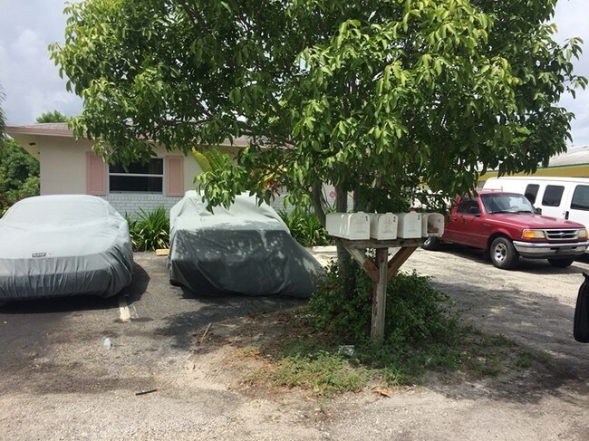 Foto del edificio - 827 NW 1st Ave