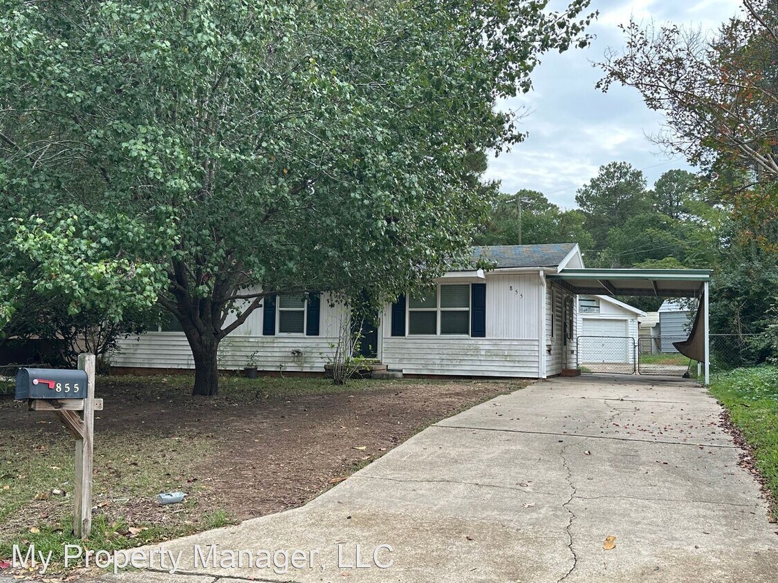 3 br, 1.5 bath House 855 Fairlawn Drive House Rental in Shreveport