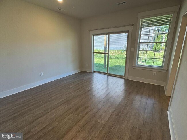 Foto del edificio - 213 Pomegranate Ln