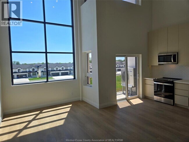Photo du bâtiment - 4400 Laurier Pkwy