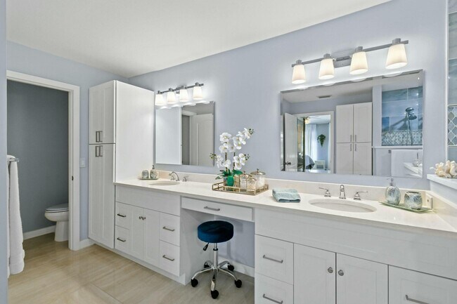 Building Photo - 252 Legendary Cir