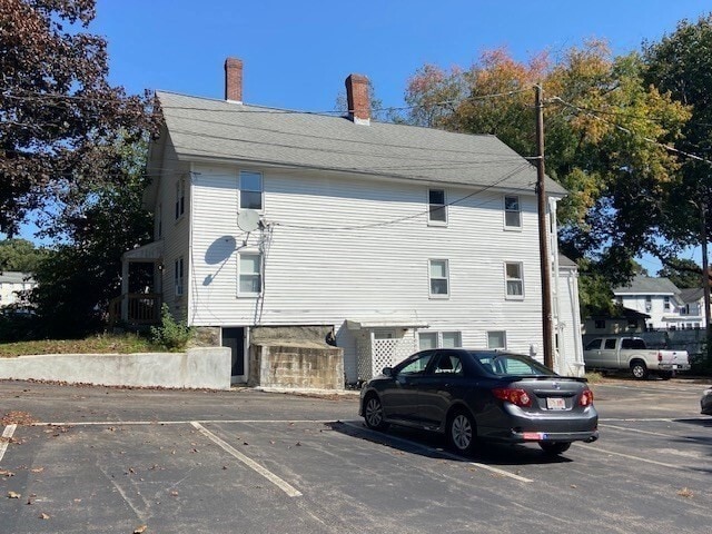 Building Photo - 30 Emmons St