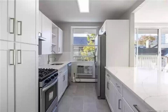 Foto del edificio - 1 Bedroom 1.5 Bath in Stamford