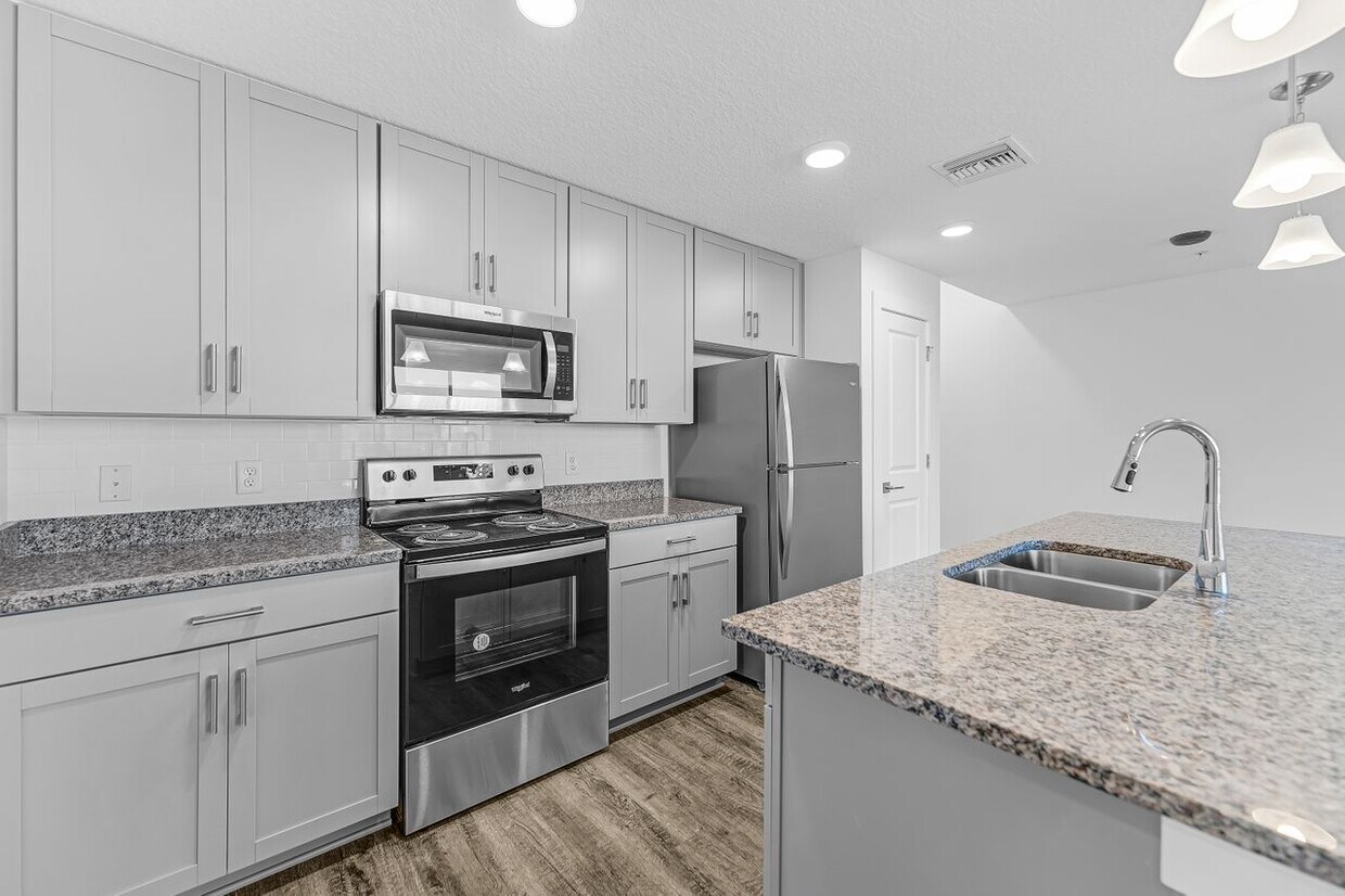 Foto principal - 5205 Eggleston Ave