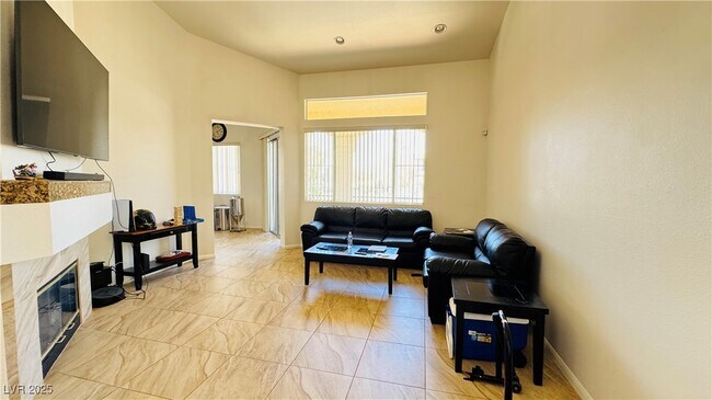 Building Photo - 5155 W Tropicana Ave