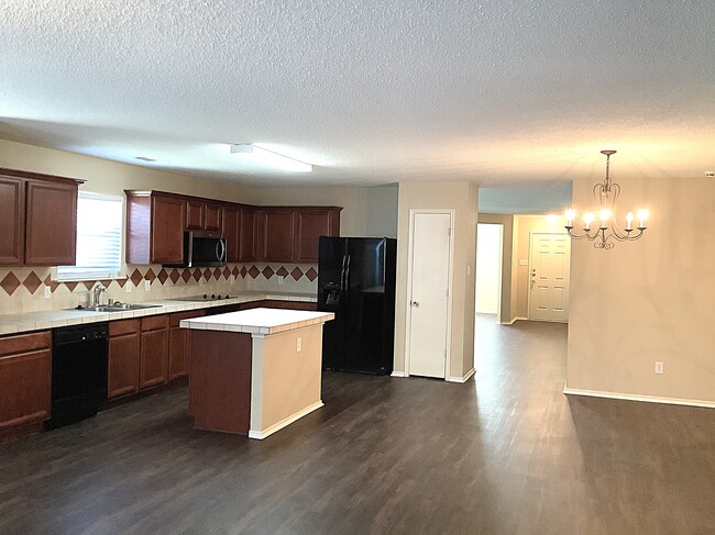 Building Photo - 115 Clover Leaf Ln
