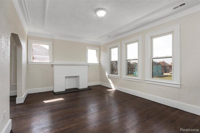 Foto del edificio - 3217 Elmhurst St