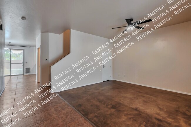 Building Photo - 8261 N Converse Ct