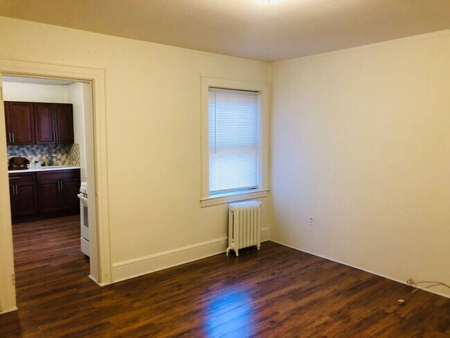 Foto del edificio - 68 Glen Cove Ave