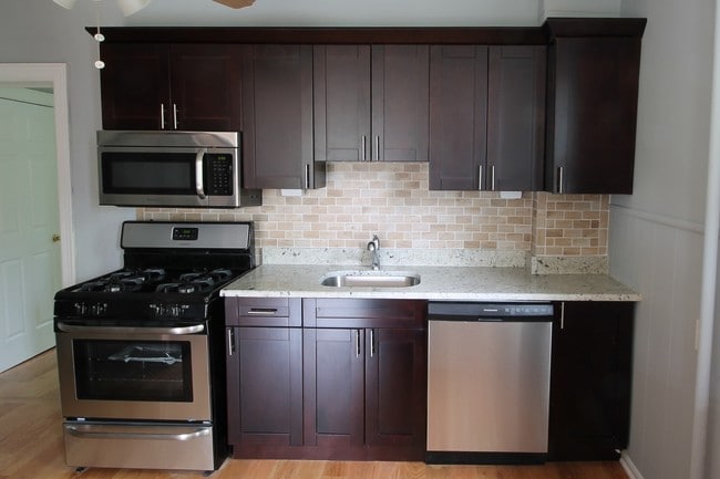 Building Photo - 529 Park Ave