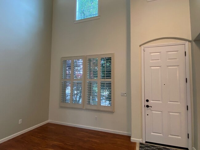 Building Photo - 3530 Callison Dr