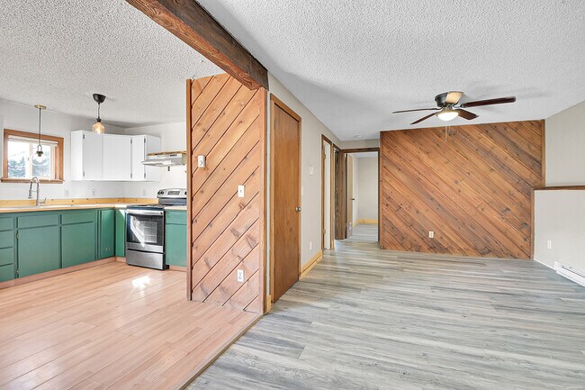 Foto del edificio - 26147 South End Rd