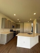 Building Photo - 2631 Olivine Stone Dr