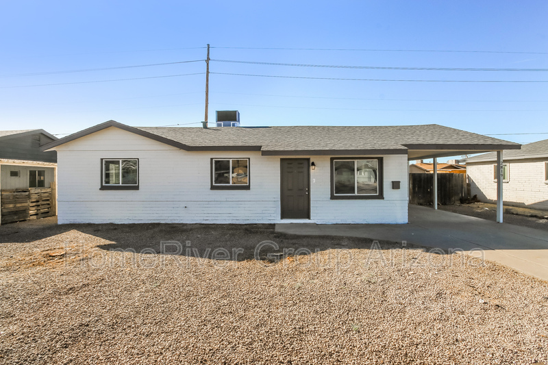 Primary Photo - 2819 W Montebello Ave