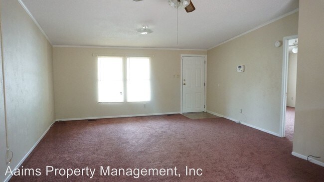 Building Photo - 902 Stirling Ct