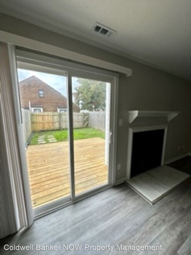 Foto del edificio - 2 br, 1.5 bath House - 1117 Crist Place