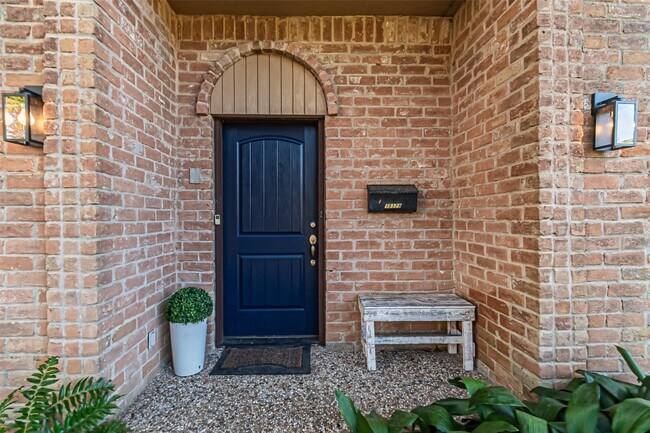 Building Photo - 15179 Kimberley Ct