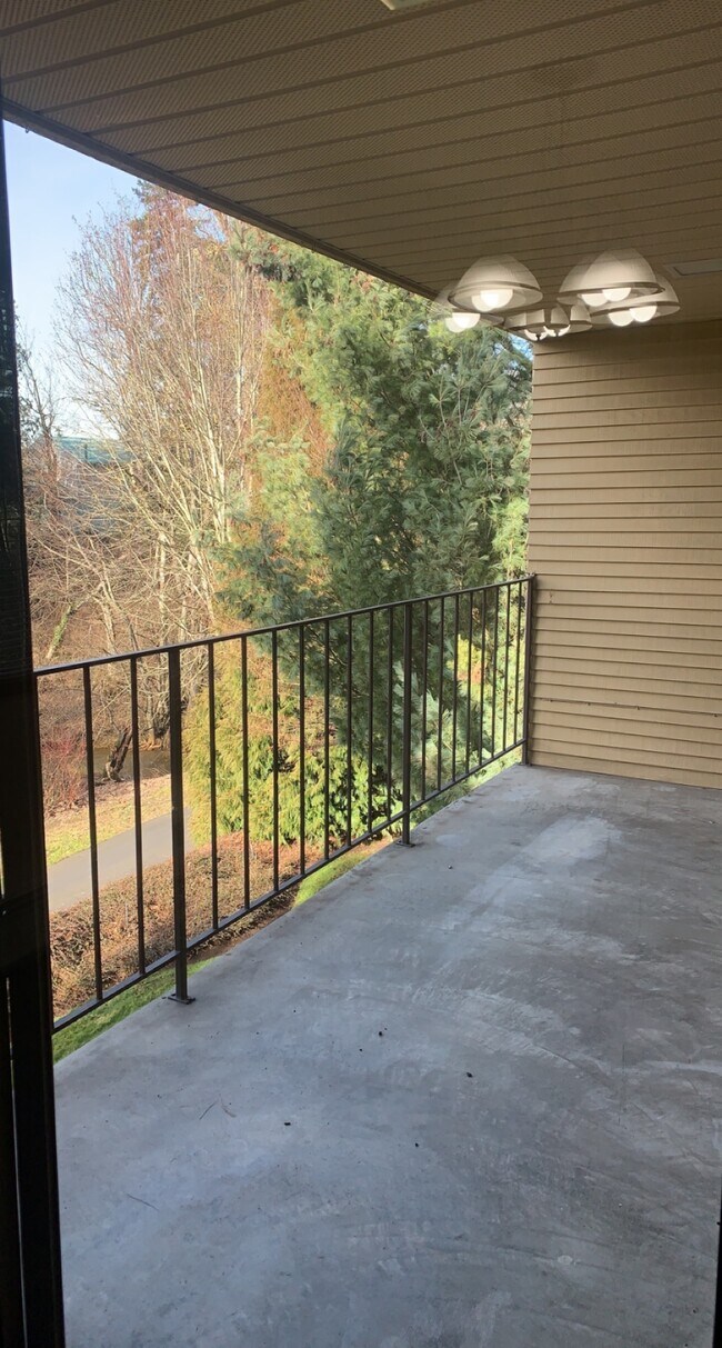 Building Photo - 307 La Villa Dr