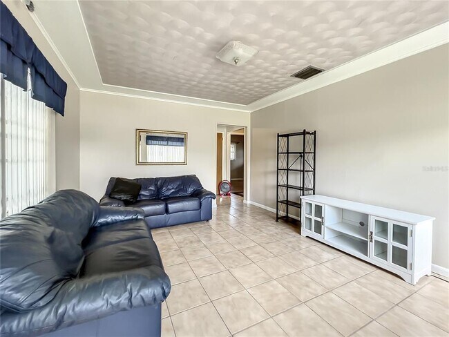 Foto del edificio - 2711 W Heiter St