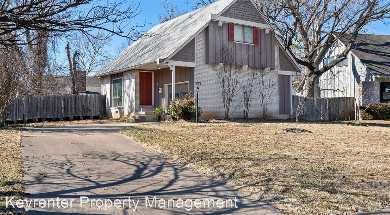 Primary Photo - 3 br, 2 bath House - 5612 S Detroit Pl