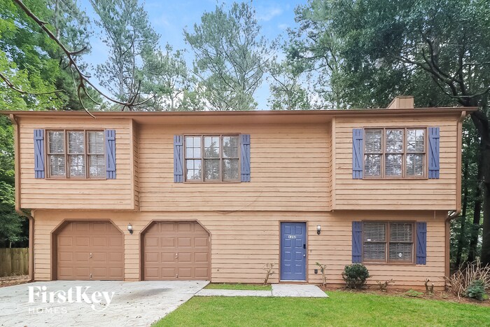 Primary Photo - 1352 Old Norcross Rd