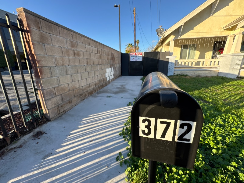 Photo - 372 W 9th St (San Bernardino, CA)
