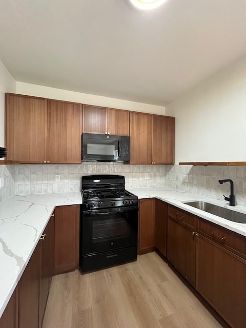 Kitchen - 1387 E 43rd St