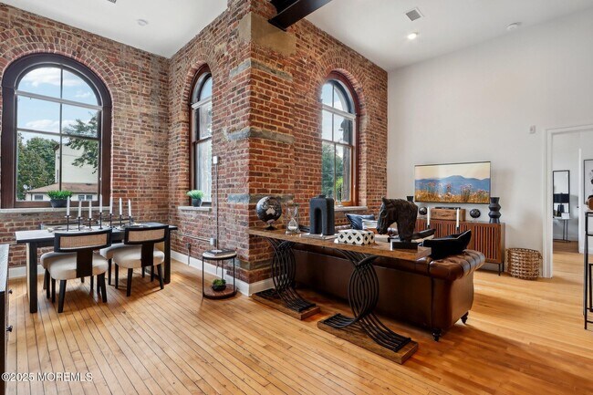 Building Photo - 179 Chelsea Ave