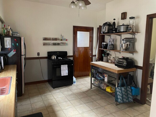 Foto del edificio - 2745-2747 S. Herman St. - Duplex