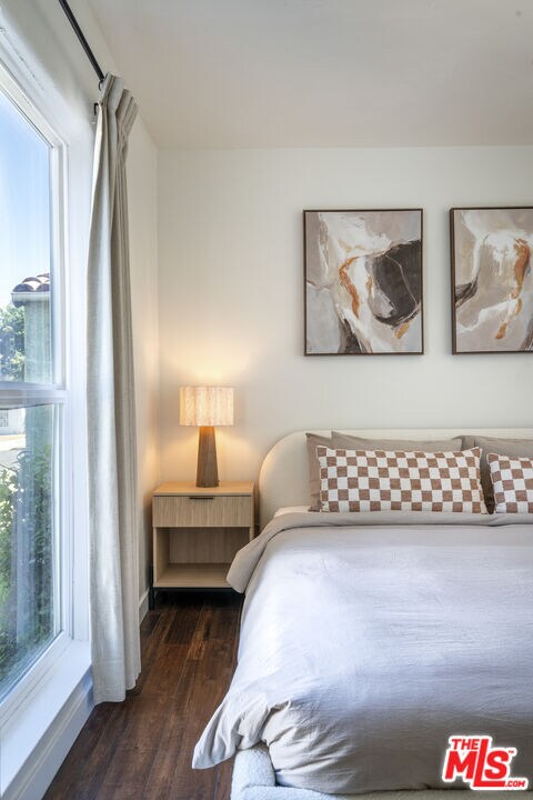 Foto del edificio - 7853 Brighton Ave