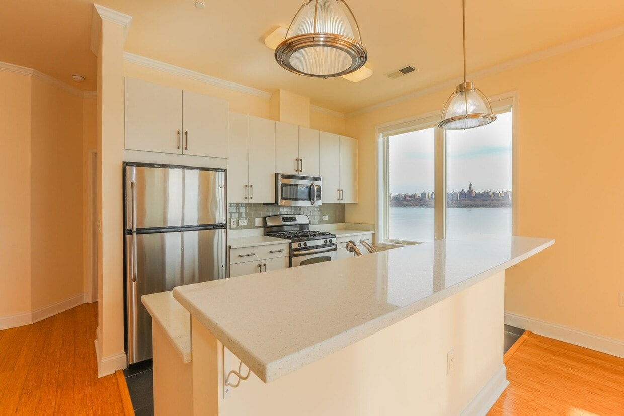 2/Bedroom 2/Full bath - Panoramic Views - ... - 2/Bedroom 2/Full bath - Panoramic Views - ...