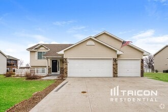 Building Photo - 9996 Park Pl Dr