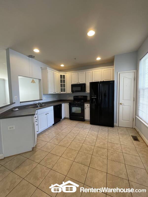 Photo - 402 Callander Way Townhome