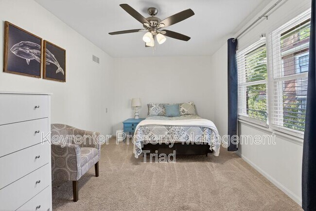 Foto del edificio - 115 S Mendenhall St