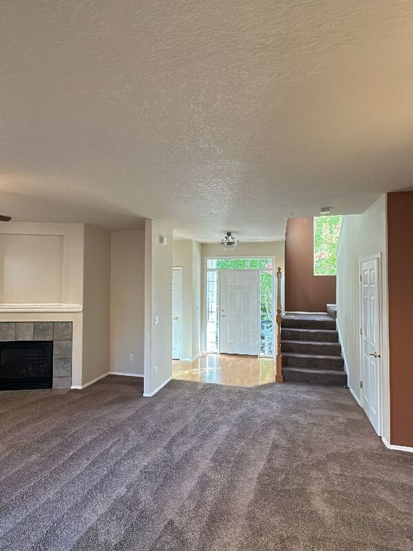 Building Photo - 6293 SW Trellis Dr