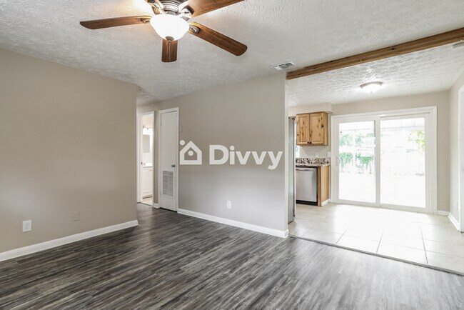 Building Photo - 327 BONNLYN DR, ORANGE PARK, FL 32073