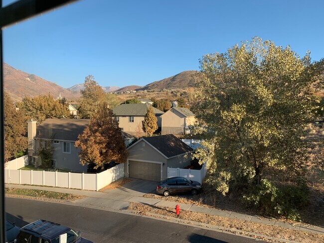 Foto del edificio - 991 E Senior Band Rd